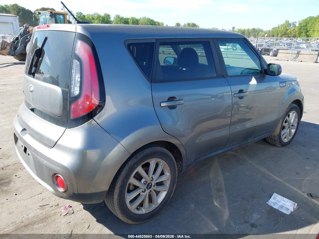 KIA SOUL - 4