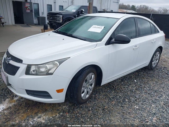 CHEVROLET CRUZE LS AUTO - 2
