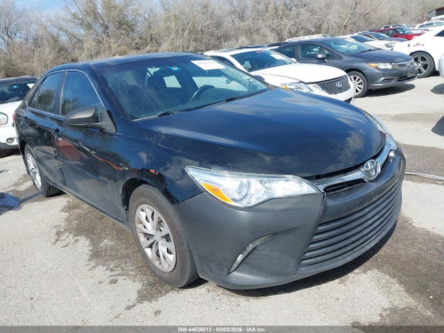 TOYOTA CAMRY - 1