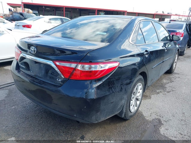 TOYOTA CAMRY - 4