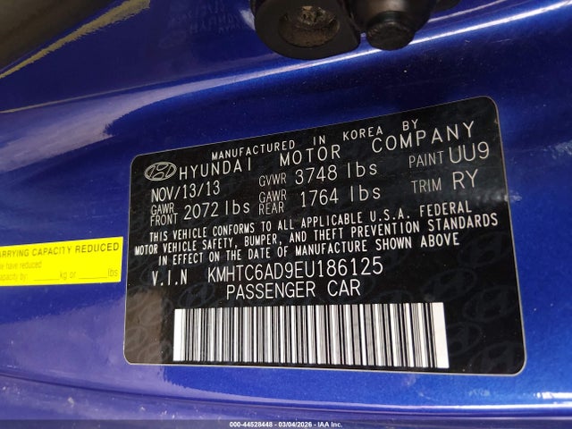 HYUNDAI VELOSTER BASE W/BLACK - 9