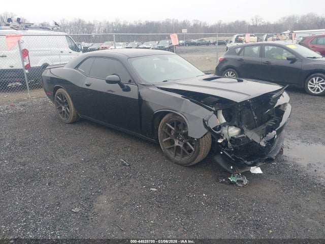 DODGE CHALLENGER 392 HEMI SCAT PACK SHAKER - 1