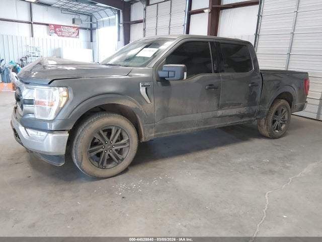 FORD F-150 XLT - 2