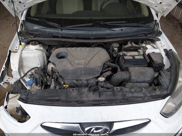 HYUNDAI ACCENT GLS - 10