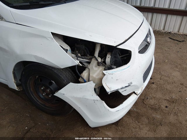 HYUNDAI ACCENT GLS - 6