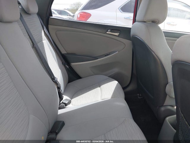 HYUNDAI ACCENT SE - 8