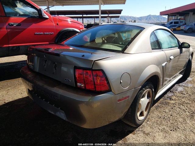 FORD MUSTANG - 4