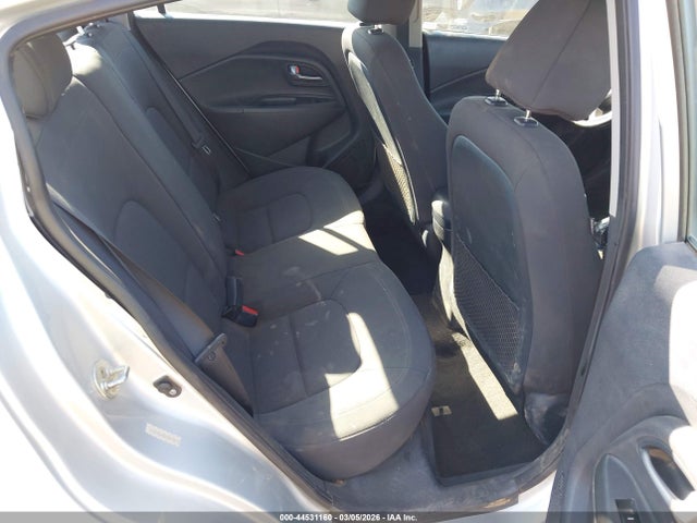 KIA RIO EX - 8
