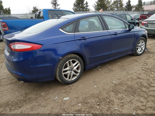 FORD FUSION SE - 4