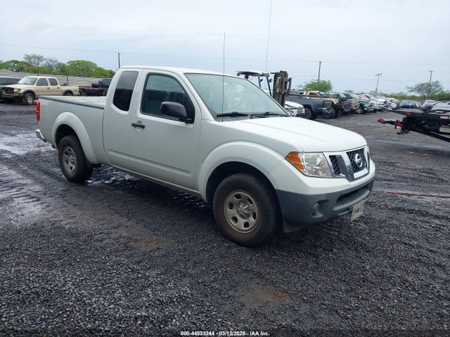 2016 NISSAN FRONTIER S