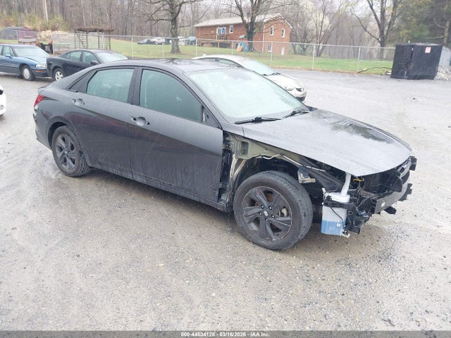 HYUNDAI ELANTRA SEL - 1