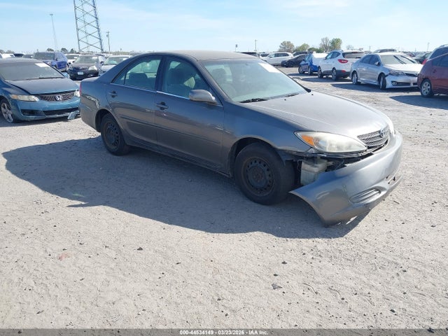 2004 TOYOTA CAMRY LE