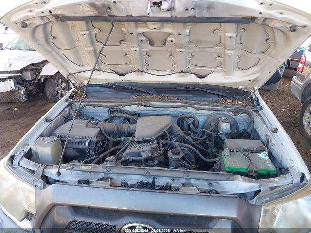 2014 Toyota TACOMA photo 9