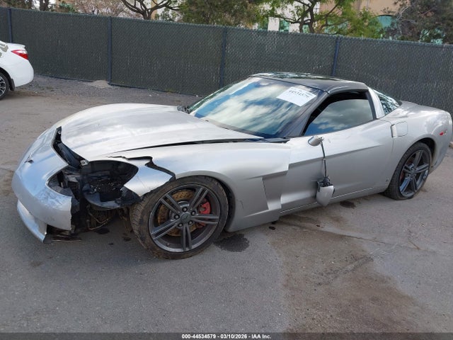 CHEVROLET CORVETTE - 2