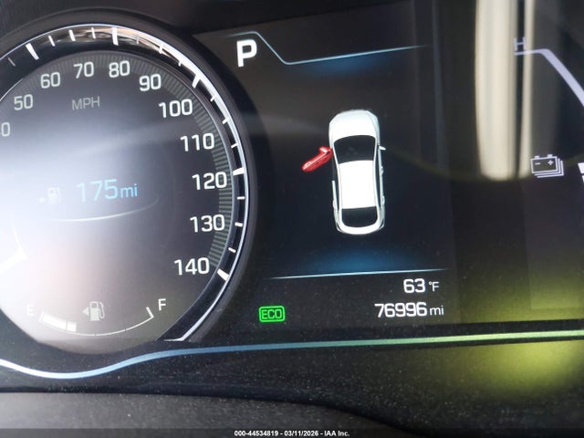 HYUNDAI IONIQ HYBRID LIMITED - 7