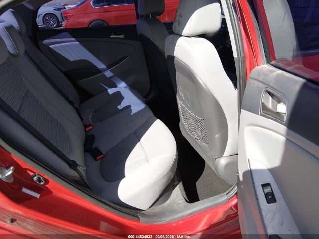 HYUNDAI ACCENT SE - 8