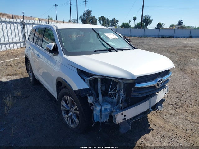 2015 TOYOTA HIGHLANDE LE PLUS V6