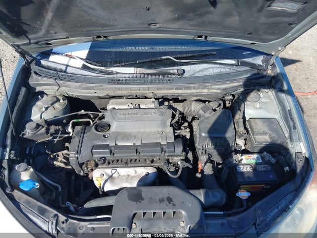 HYUNDAI ELANTRA GLS - 10