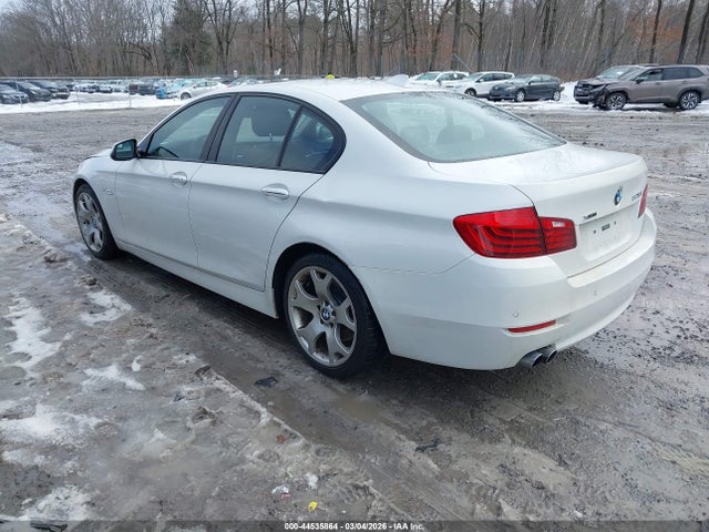 صورة 3 لـ 2016 BMW 528I XDRIVE