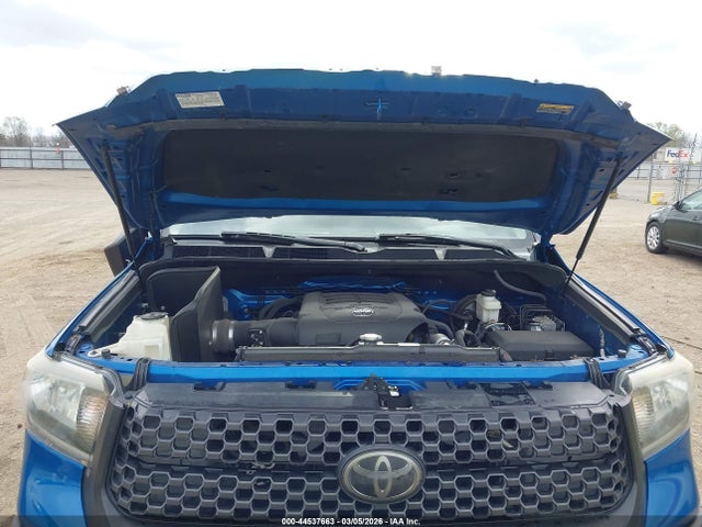 TOYOTA TUNDRA - 10