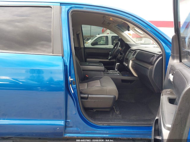 TOYOTA TUNDRA - 5