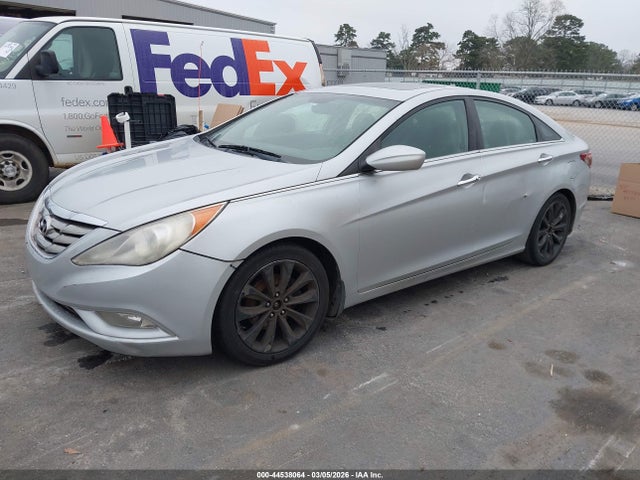 HYUNDAI SONATA SE - 2