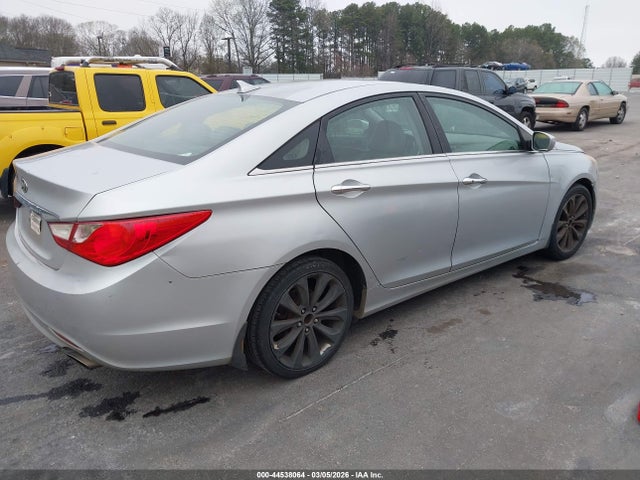 HYUNDAI SONATA SE - 4