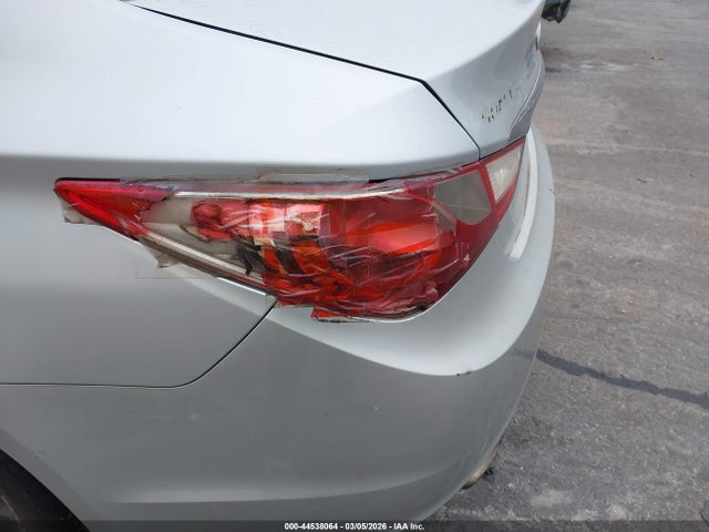 HYUNDAI SONATA SE - 6