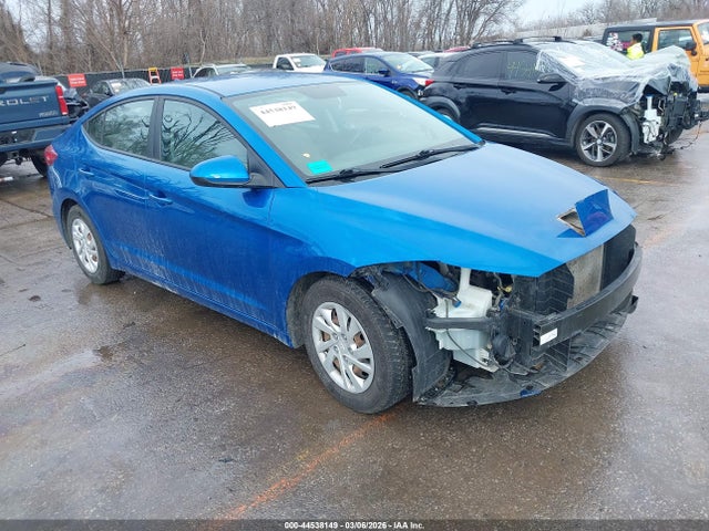 HYUNDAI ELANTRA SE - 1