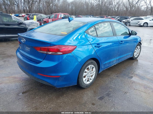 HYUNDAI ELANTRA SE - 4