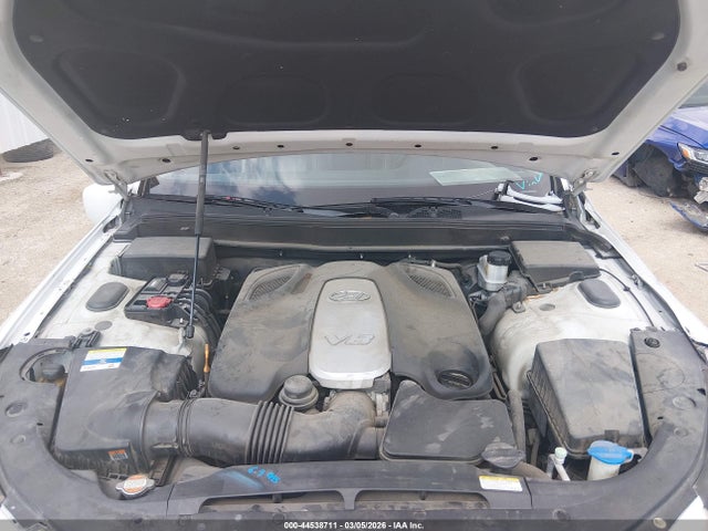 HYUNDAI GENESIS 4.6 - 10