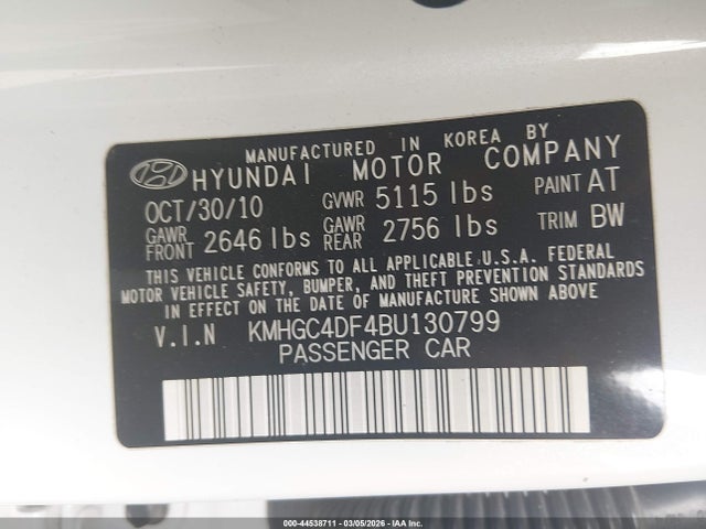 HYUNDAI GENESIS 4.6 - 9
