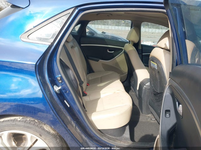 HYUNDAI ELANTRA GT - 8