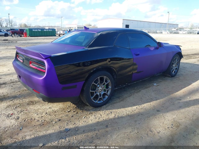 DODGE CHALLENGER - 4
