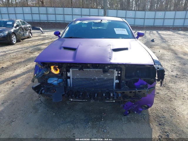 DODGE CHALLENGER - 6