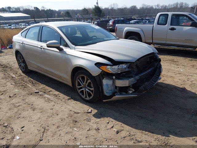 FORD FUSION SE - 1
