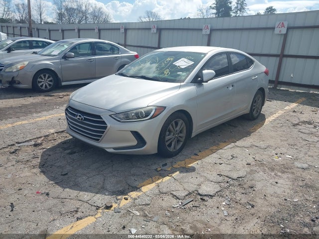 2018 Hyundai ELANTRA SEL — фото 2