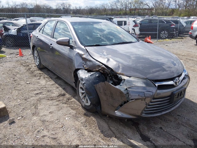 2017 TOYOTA CAMRY LE