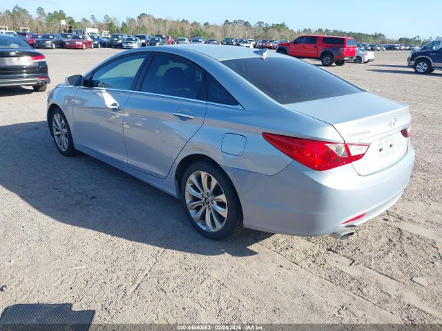 HYUNDAI SONATA SE - 3