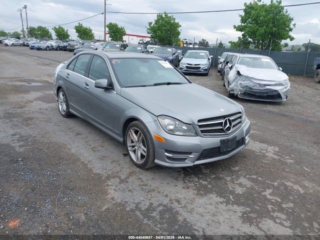2014 MERCEDES-BENZ C SPORT