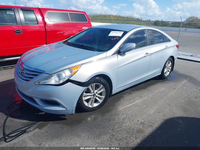 HYUNDAI SONATA GLS - 2