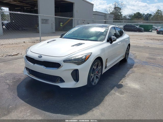 KIA STINGER GT1 - 2