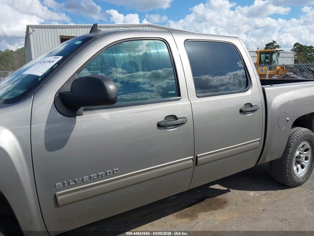 CHEVROLET SILVERADO 1500 LS - 6