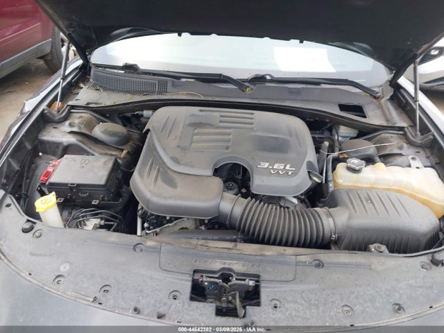 DODGE CHARGER SE - 10