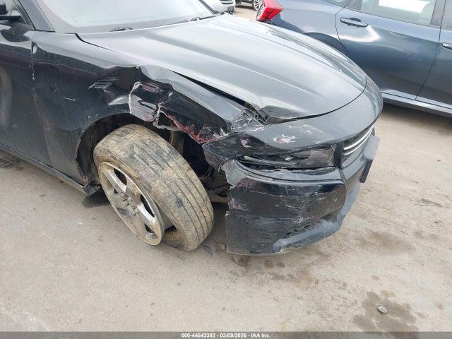 DODGE CHARGER SE - 6