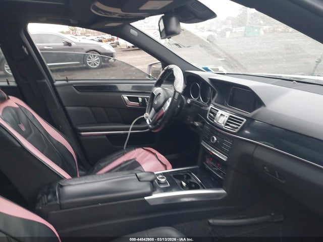 MERCEDES-BENZ E-CLASS - 5