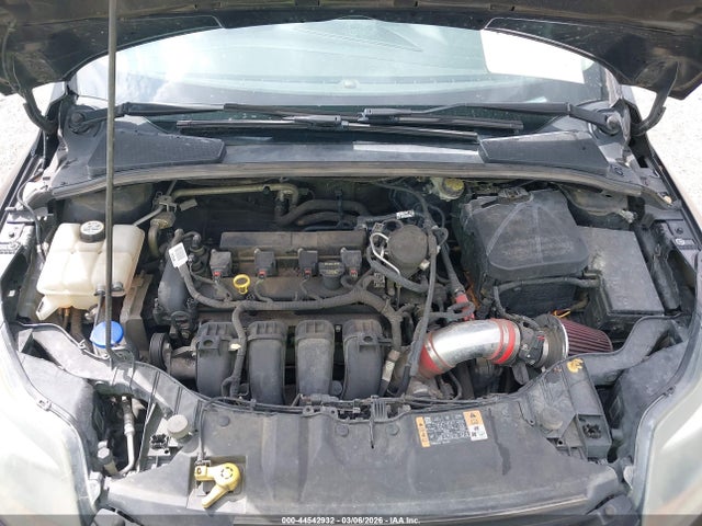 FORD FOCUS TITANIUM - 10