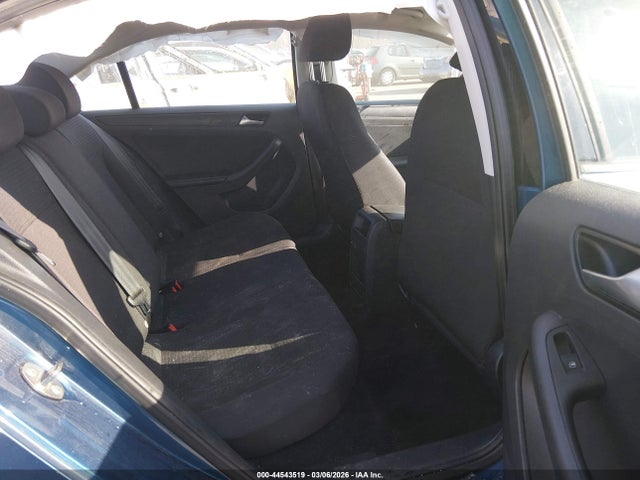 صورة 8 لـ 2016 Volkswagen JETTA 1.4T S