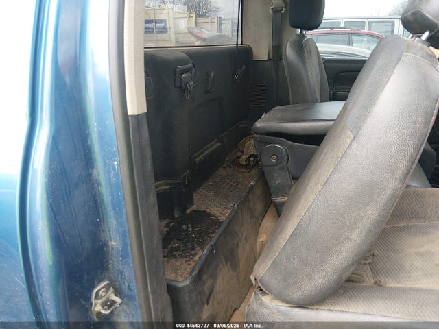 DODGE RAM 1500 ST - 8