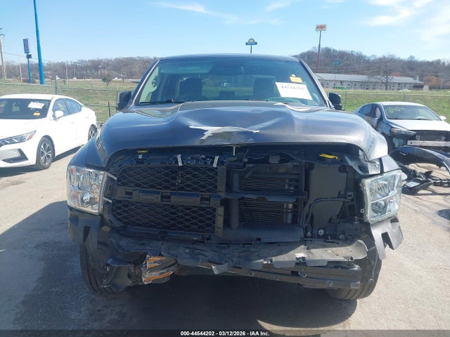 2018 RAM 1500 EXPRESS 4X4 6'4 BOX 13